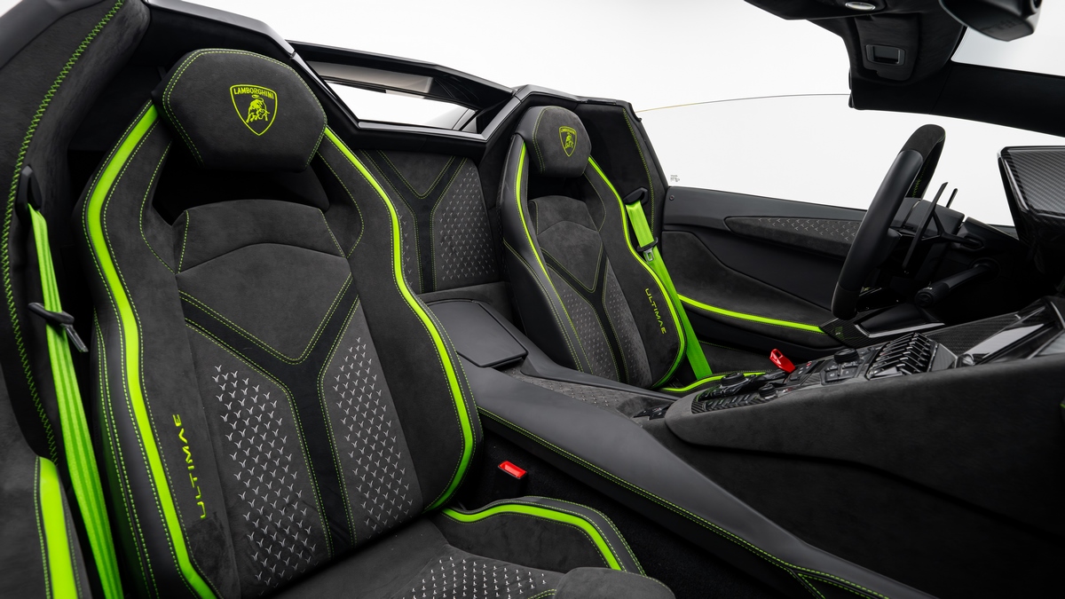 2022 Lamborghini Aventador Ultimae Roadster, 9/20