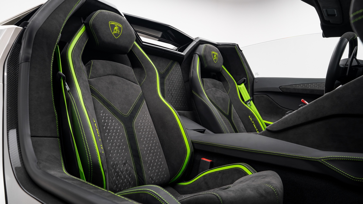 2022 Lamborghini Aventador Ultimae Roadster, 10/20