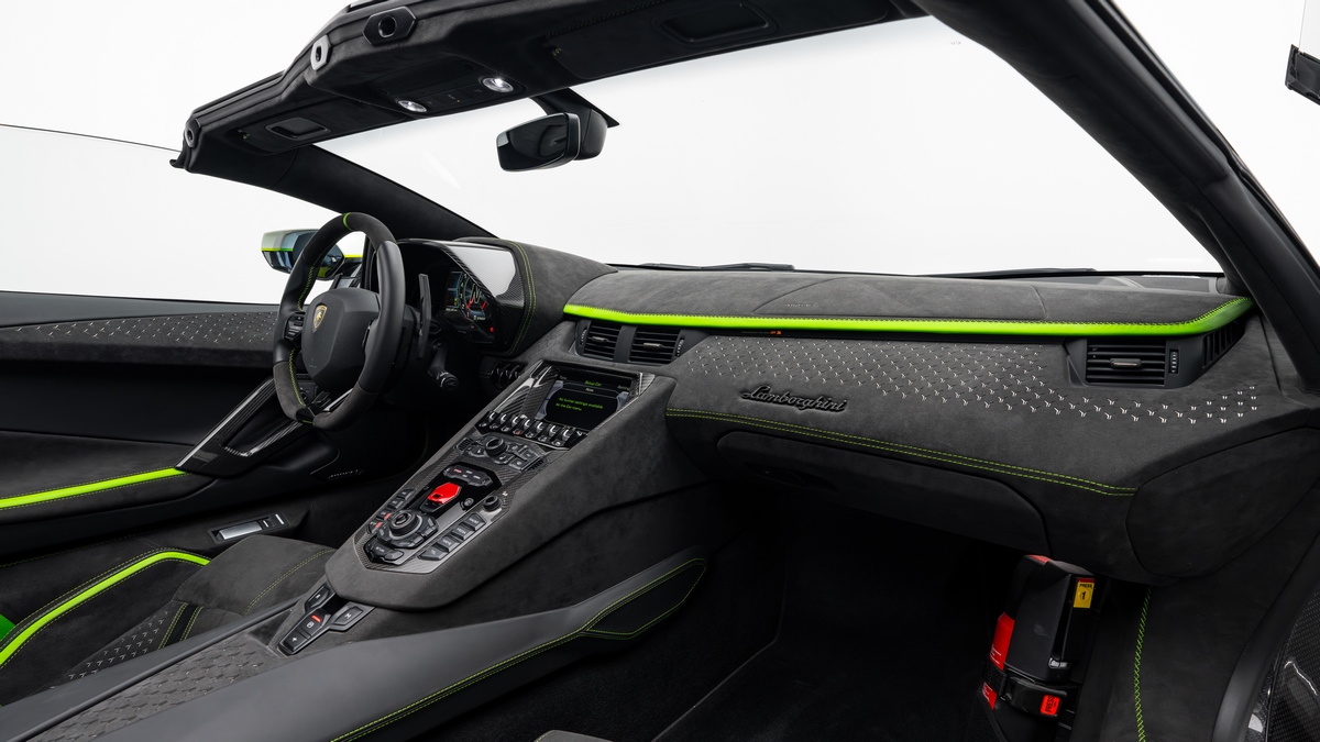 2022 Lamborghini Aventador Ultimae Roadster, 11/20