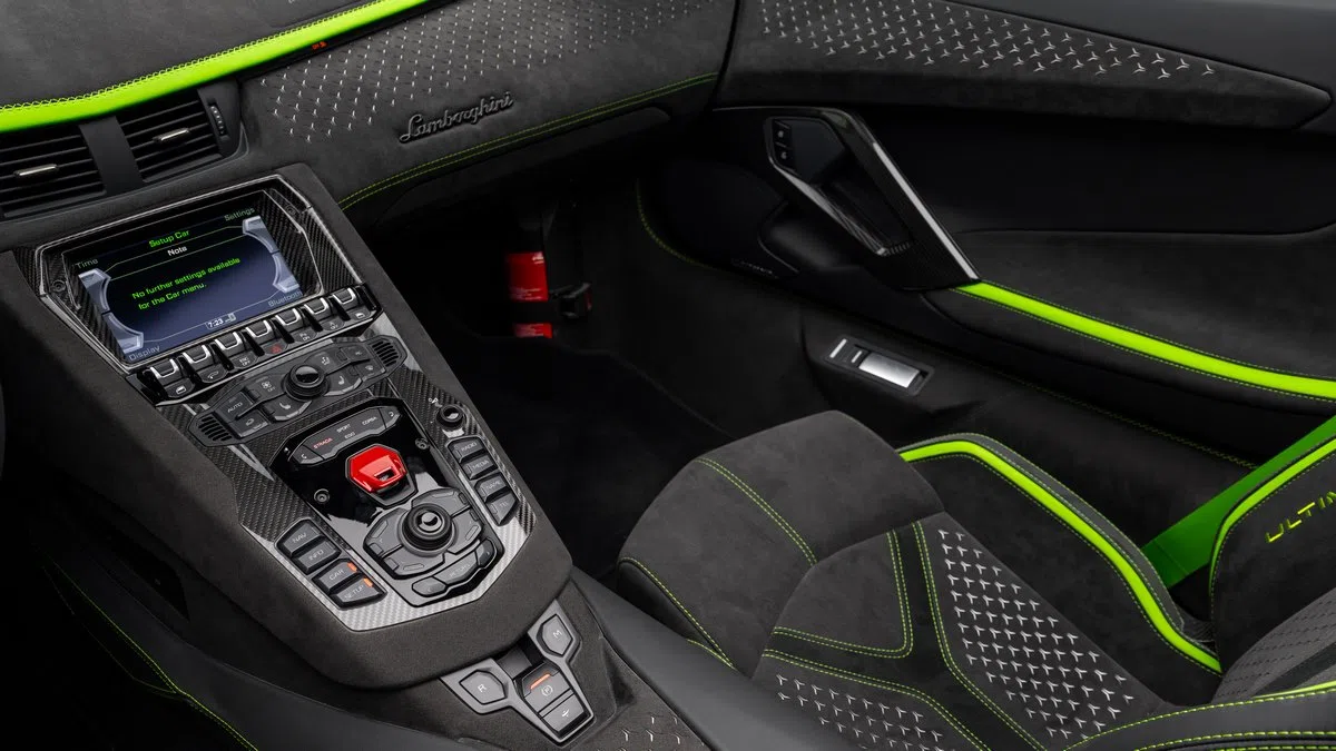 2022 Lamborghini Aventador Ultimae Roadster interior
