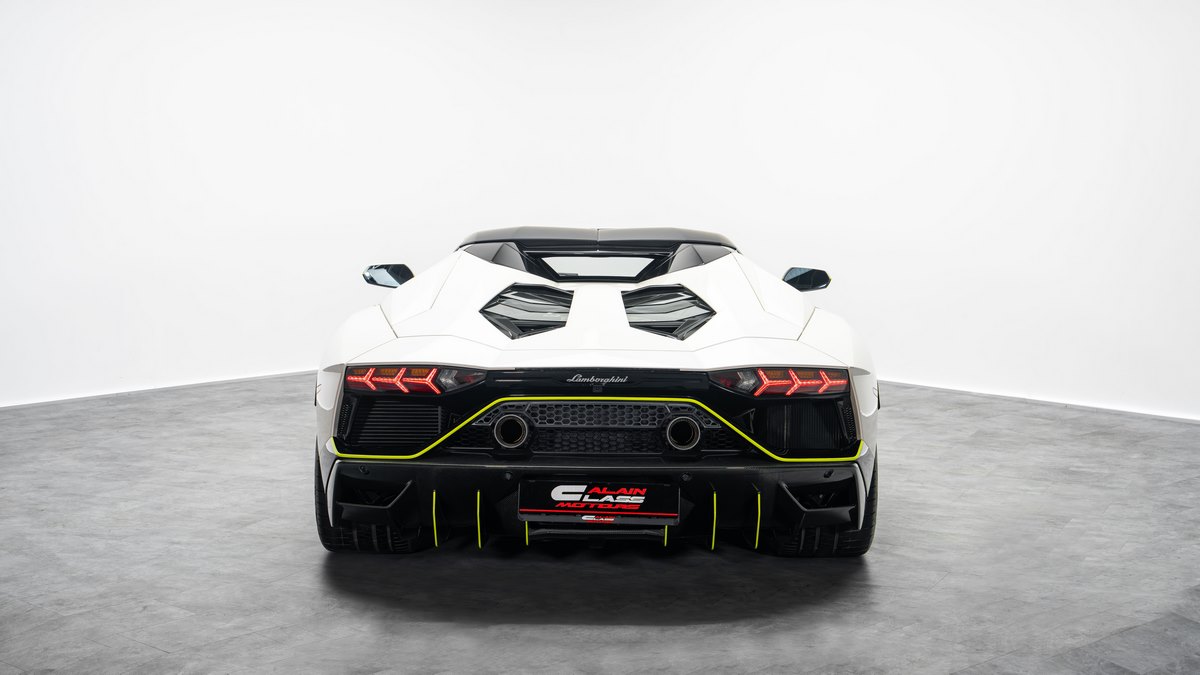 2022 Lamborghini Aventador Ultimae Roadster, 18/20