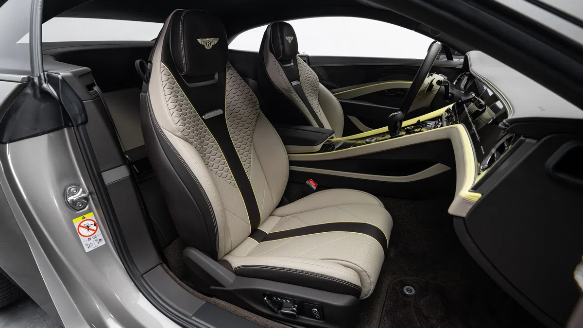 2023 Bentley Batur interior, seats
