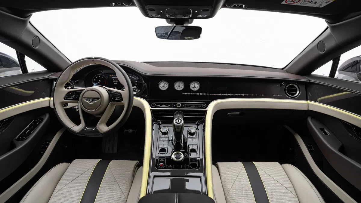 2023 Bentley Batur interior, dashboard
