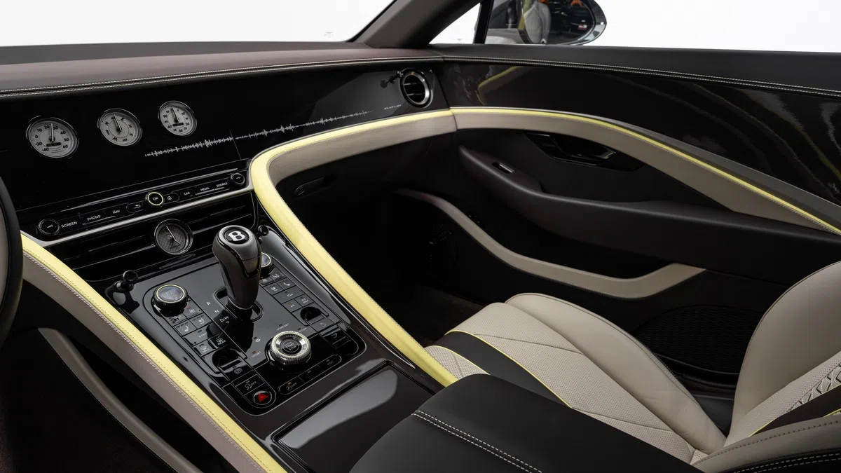 2023 Bentley Batur interior