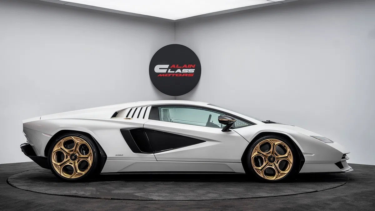 2022 Lamborghini Countach LPI 800-4 for sale, exterior, White