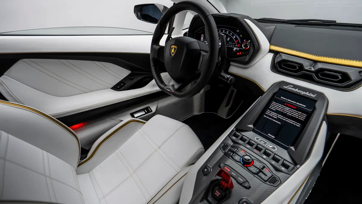 2022 Lamborghini Countach LPI 800-4 interior, White