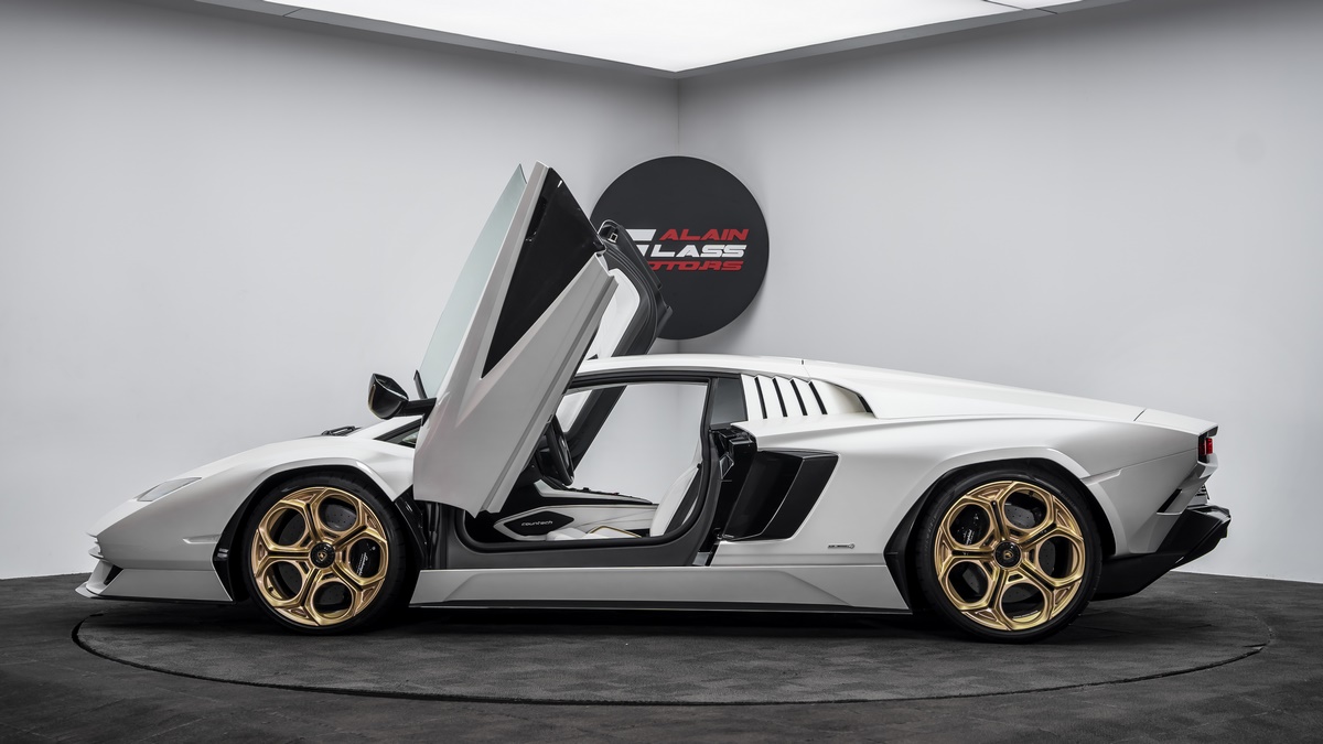 2022 Lamborghini Countach LPI 800-4, 13/21