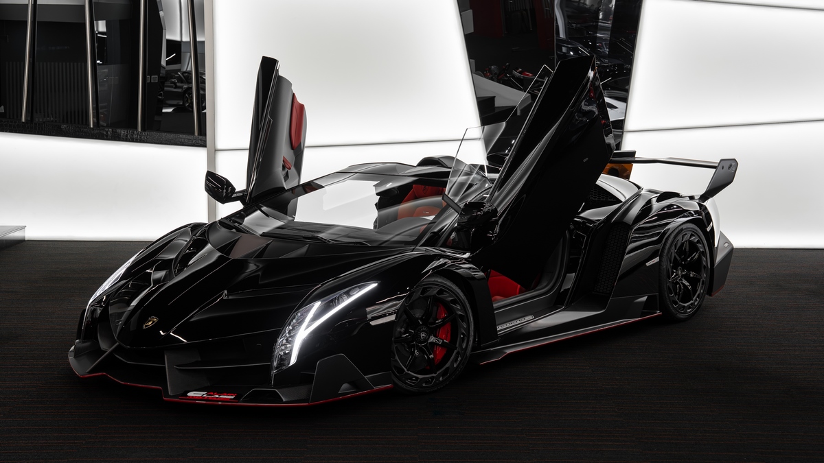 2015 Lamborghini Veneno Roadster