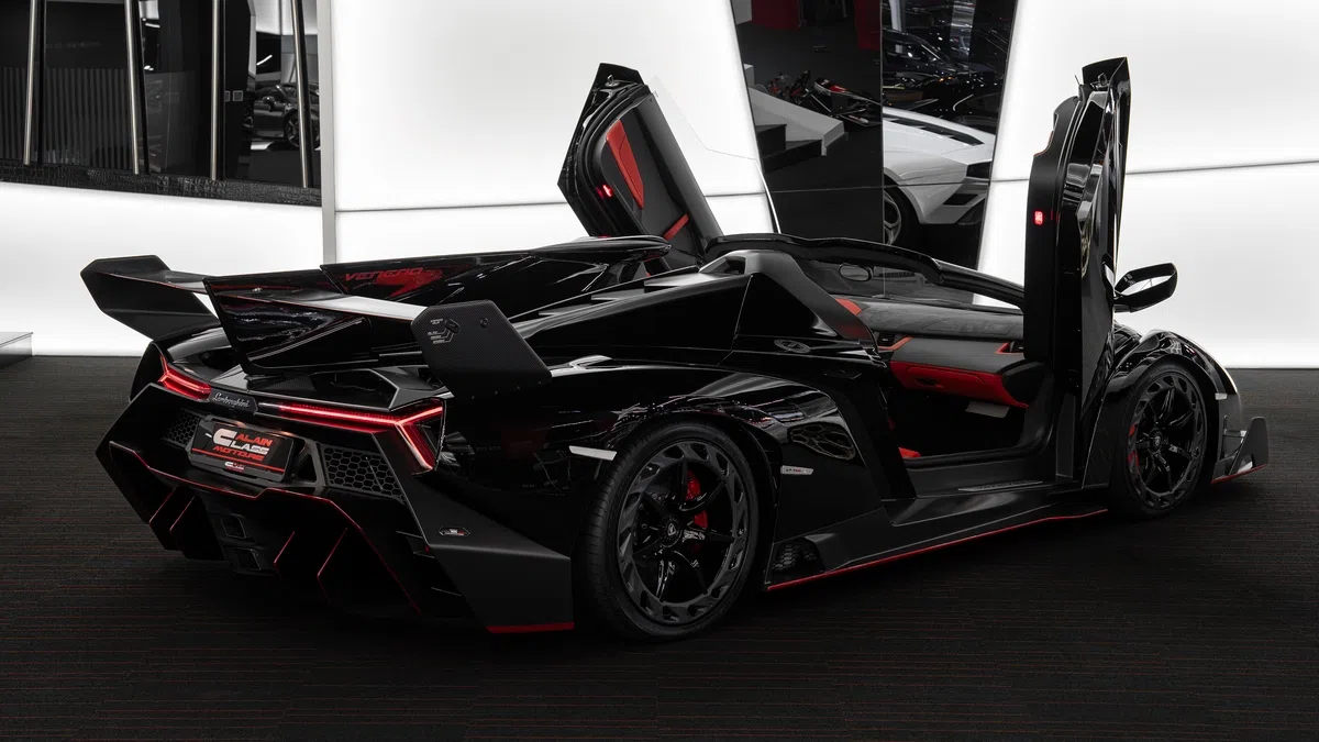2015 Lamborghini Veneno Roadster for sale, exterior, Black