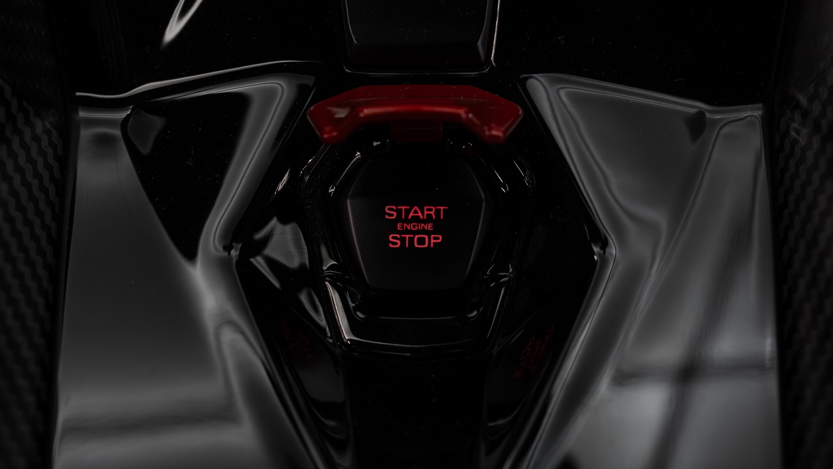 2015 Lamborghini Veneno Roadster, 10/21