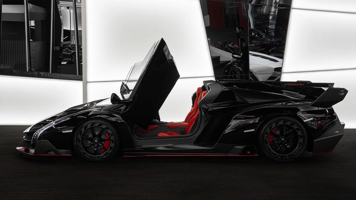 2015 Lamborghini Veneno Roadster for sale, exterior, Black
