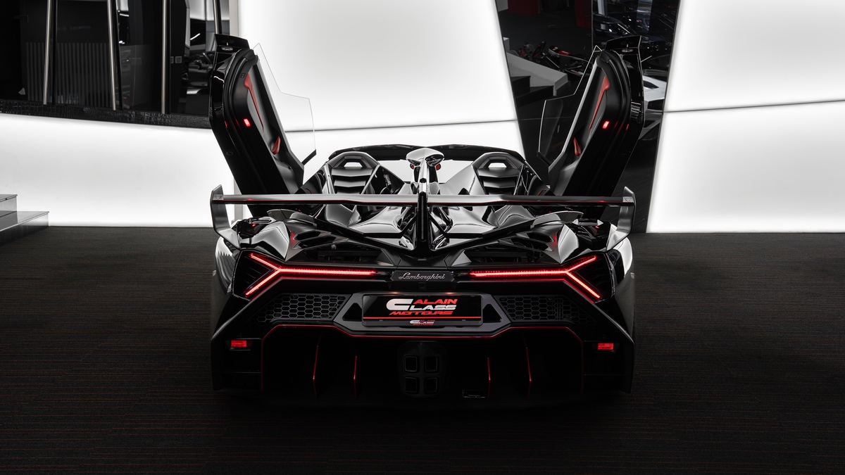 2015 Lamborghini Veneno Roadster, 17/21