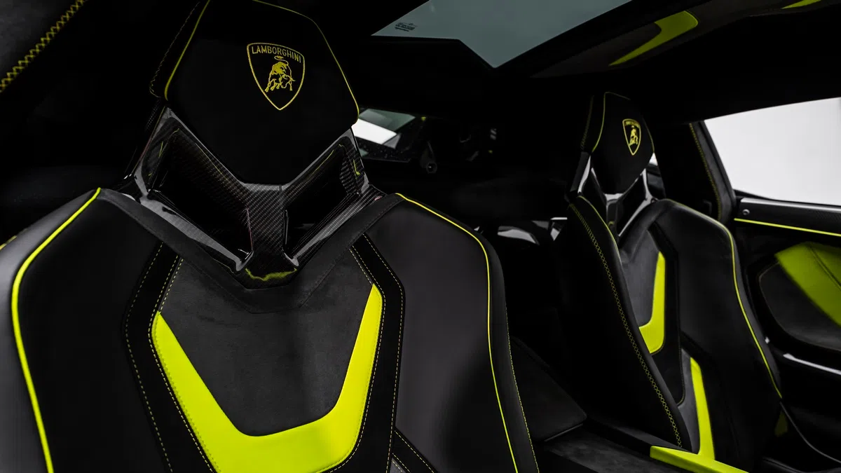 2021 Lamborghini Sián interior, seats, Nero Ade | Verde Scandal