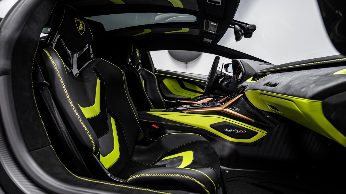 2021 Lamborghini Sián, 9/19