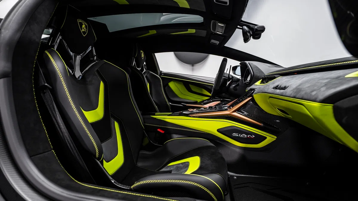 2021 Lamborghini Sián interior, seats, Nero Ade | Verde Scandal