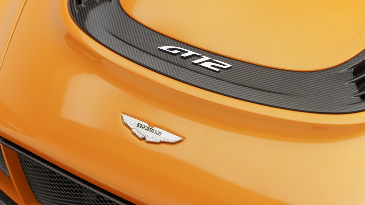 2016 Aston Martin Vantage GT12, 6/23