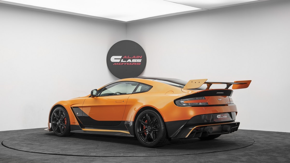 2016 Aston Martin Vantage GT12, 7/23