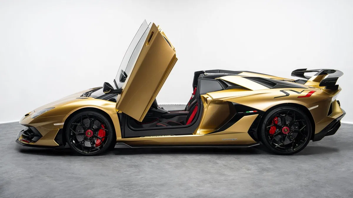 2021 Lamborghini Aventador SVJ Roadster for sale, exterior, Oro Elios