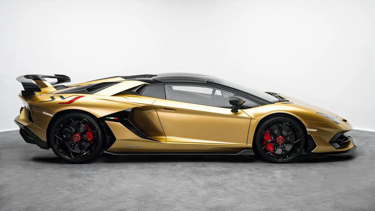 2021 Lamborghini Aventador SVJ Roadster for sale, exterior, Oro Elios