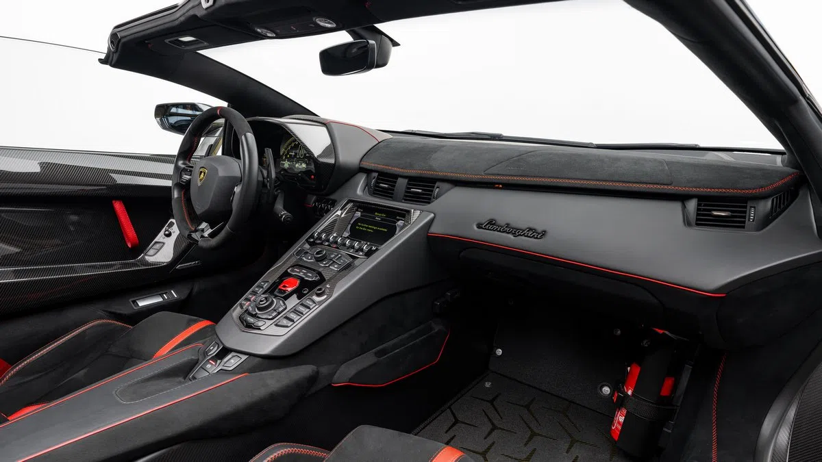 2021 Lamborghini Aventador SVJ Roadster interior, dashboard, Black