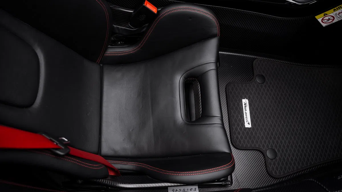 2021 McLaren Elva interior, seats, Black