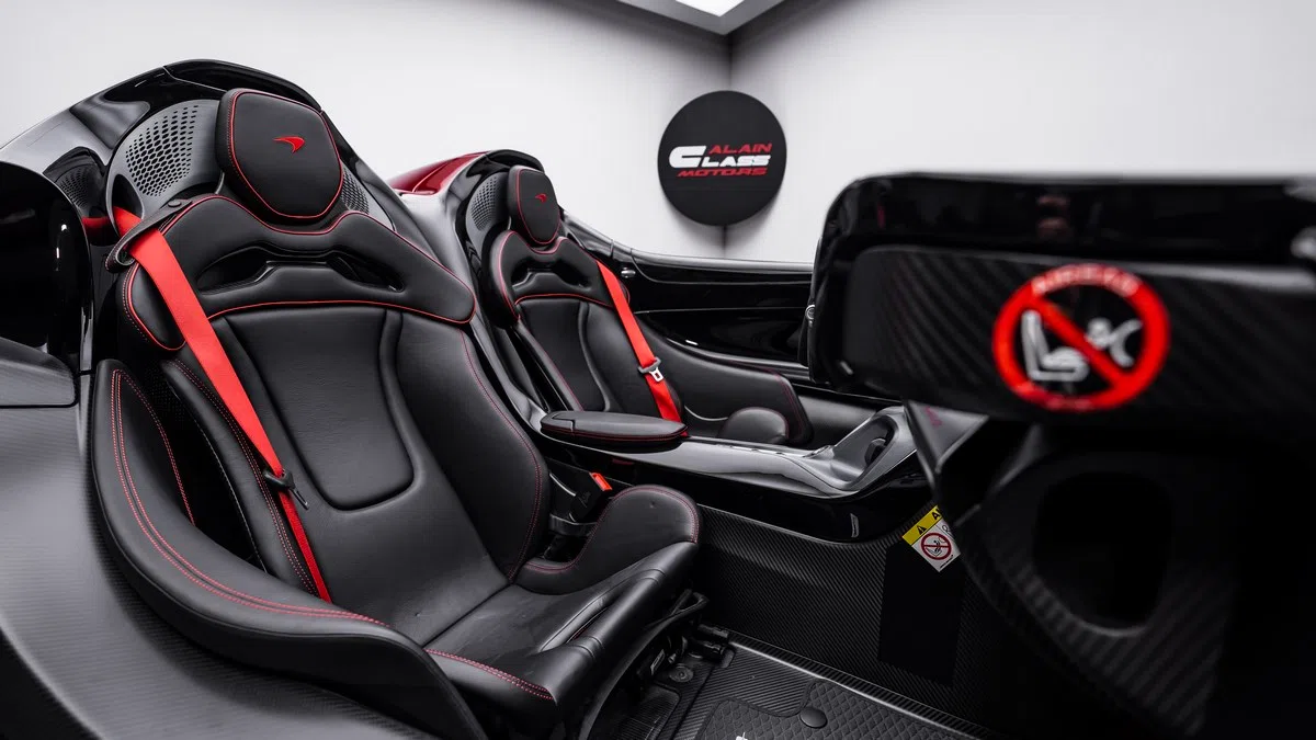 2021 McLaren Elva interior, seats, Black