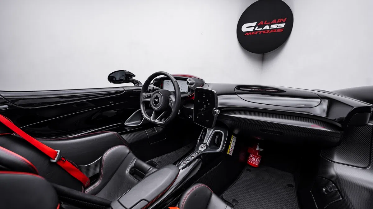 2021 McLaren Elva interior, Black