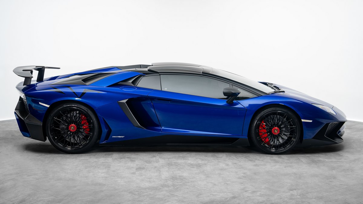 2016 Lamborghini Aventador SV Roadster, 16/18