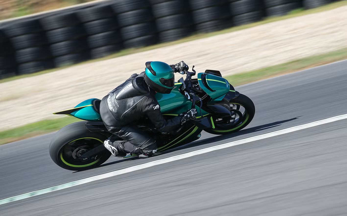 2025 Brough Superior AMB 001 Pro Aston Martin, 10/14