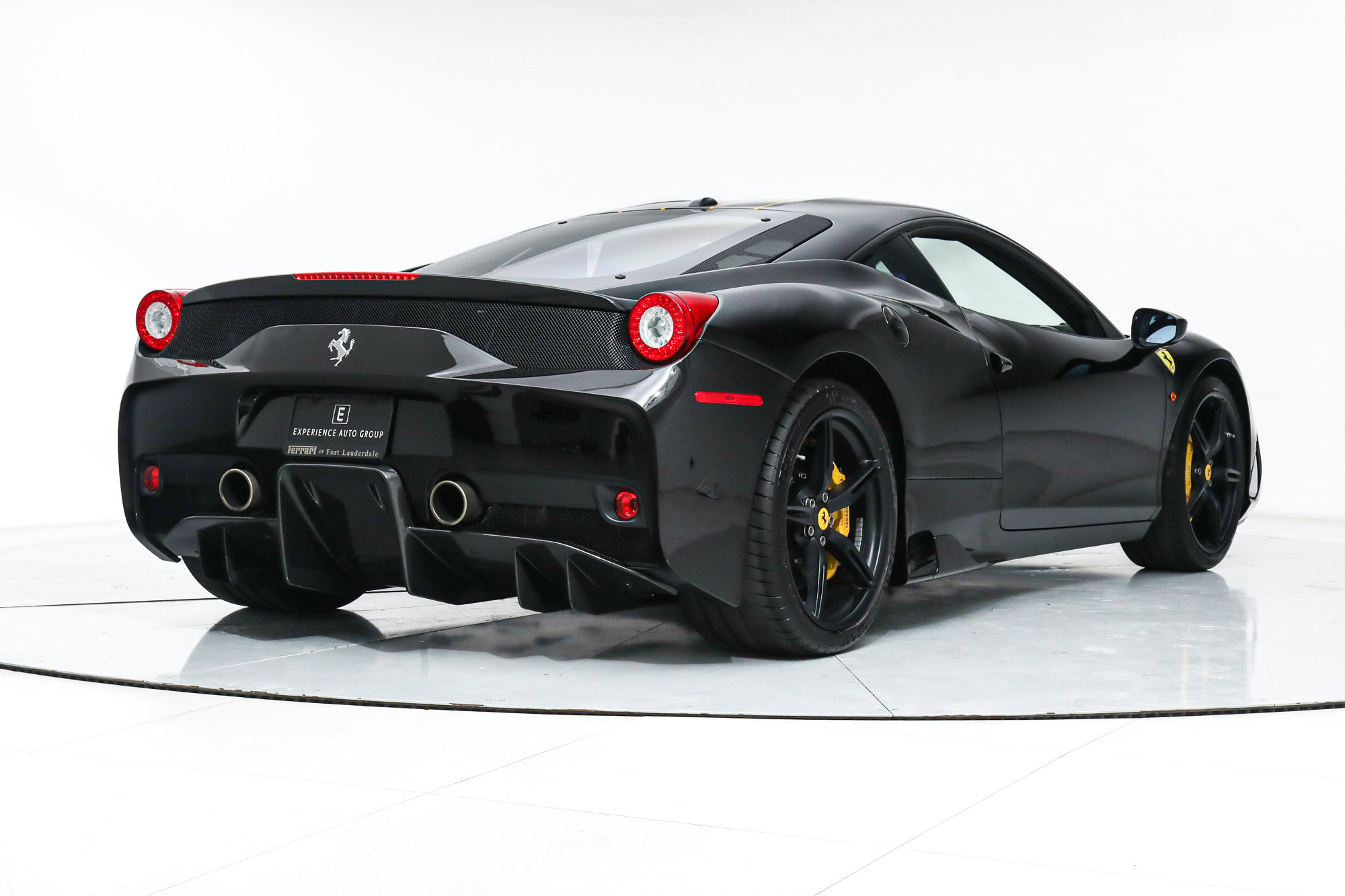 2015 Ferrari 458 Speciale, 2/17