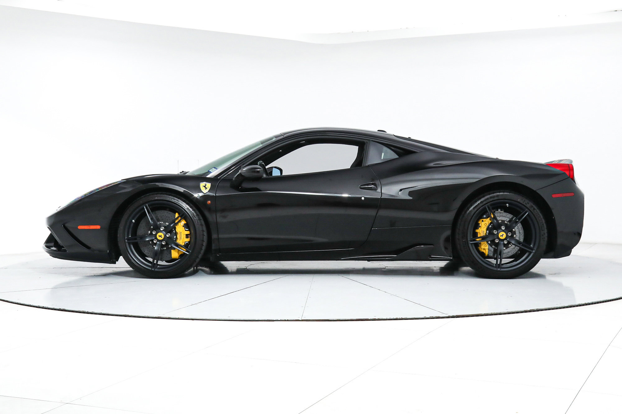 2015 Ferrari 458 Speciale, 3/17