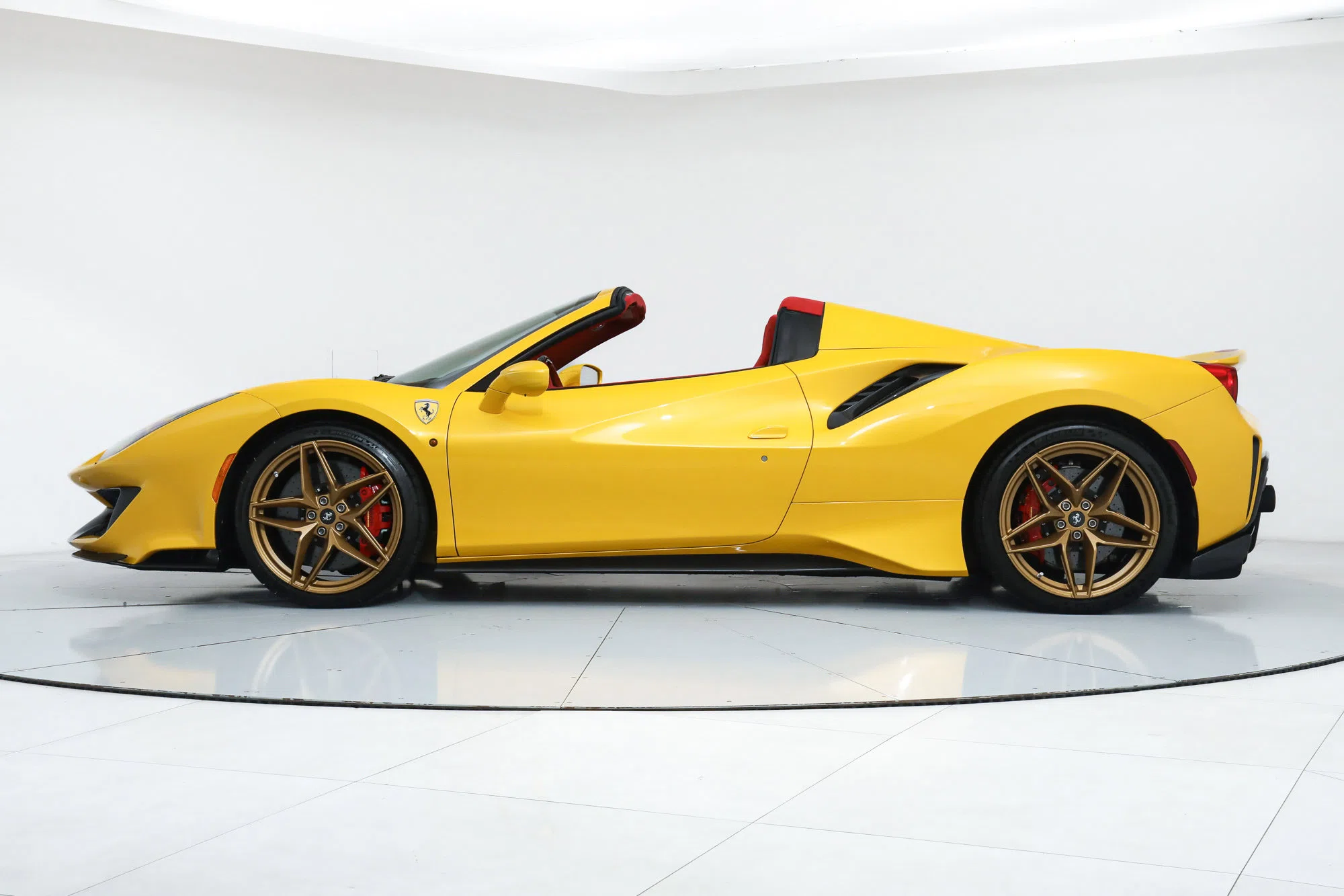 2020 Ferrari 488 Pista Spider for sale, exterior, Yellow