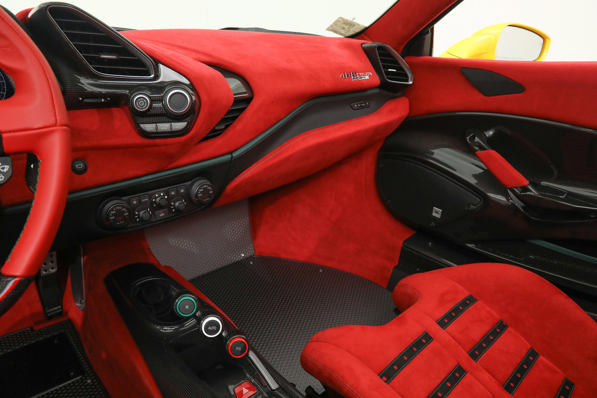2020 Ferrari 488 Pista Spider, 6/18