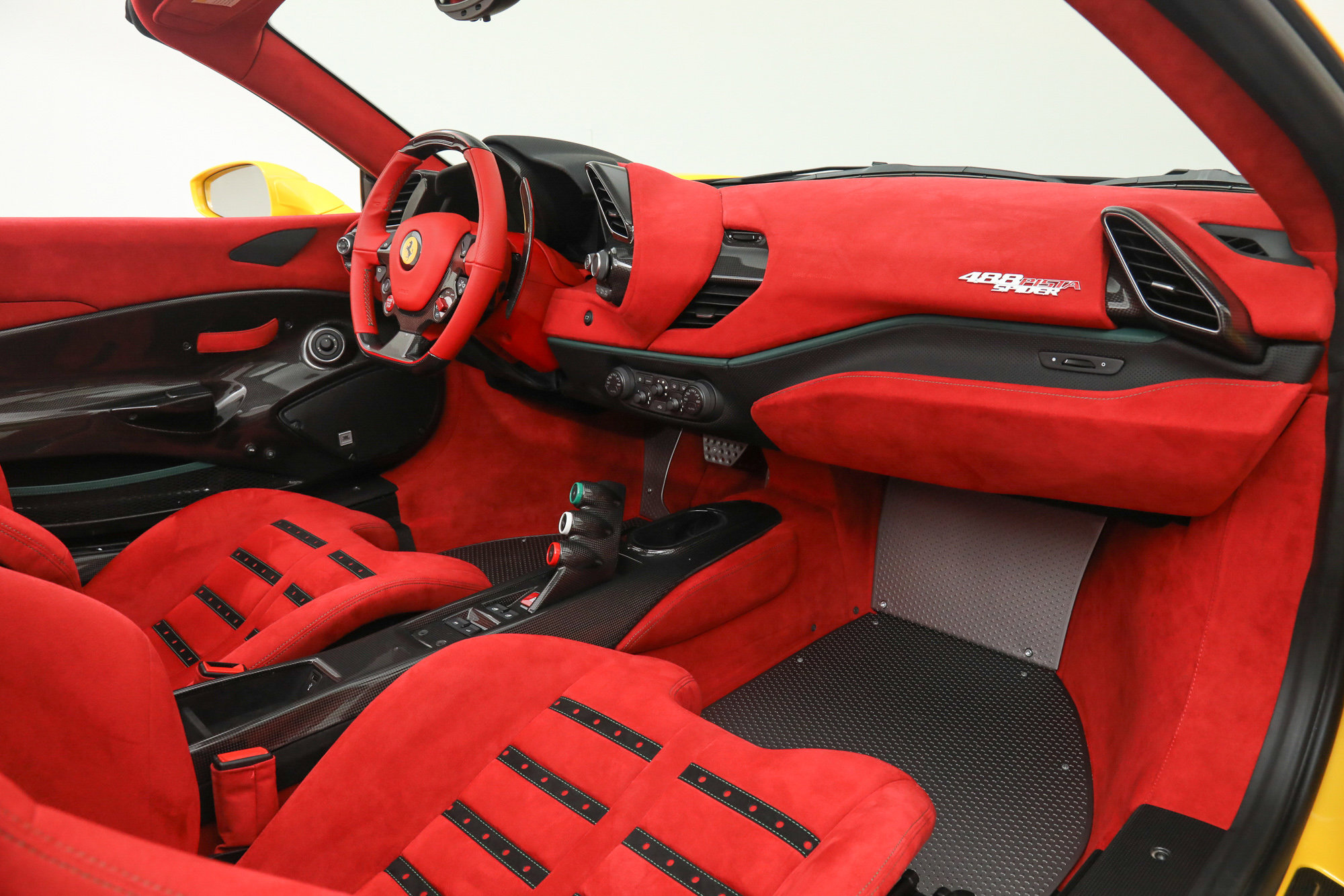2020 Ferrari 488 Pista Spider, 8/18