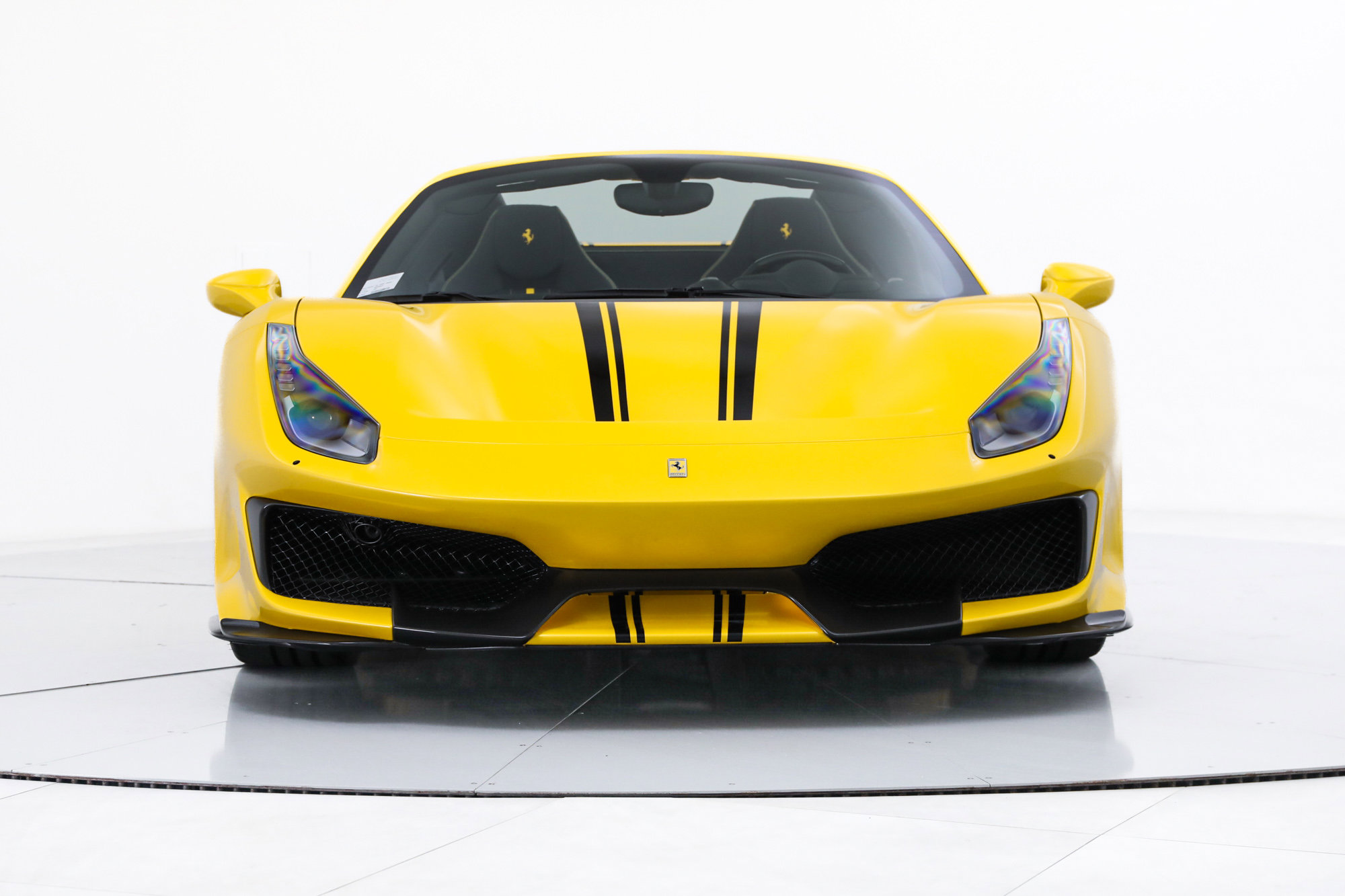 2020 Ferrari 488 Pista Spider, 3/18