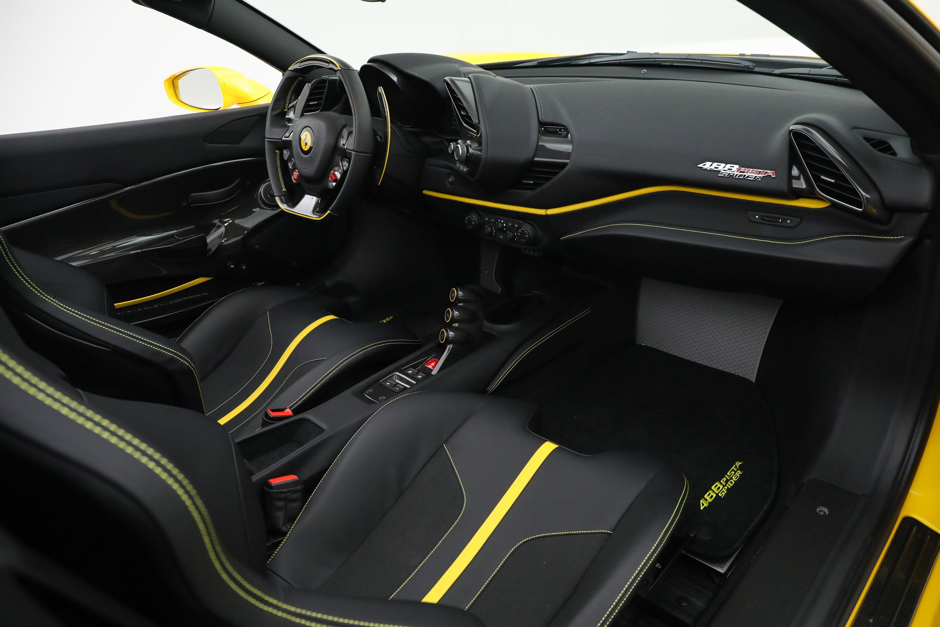 2020 Ferrari 488 Pista Spider, 6/18