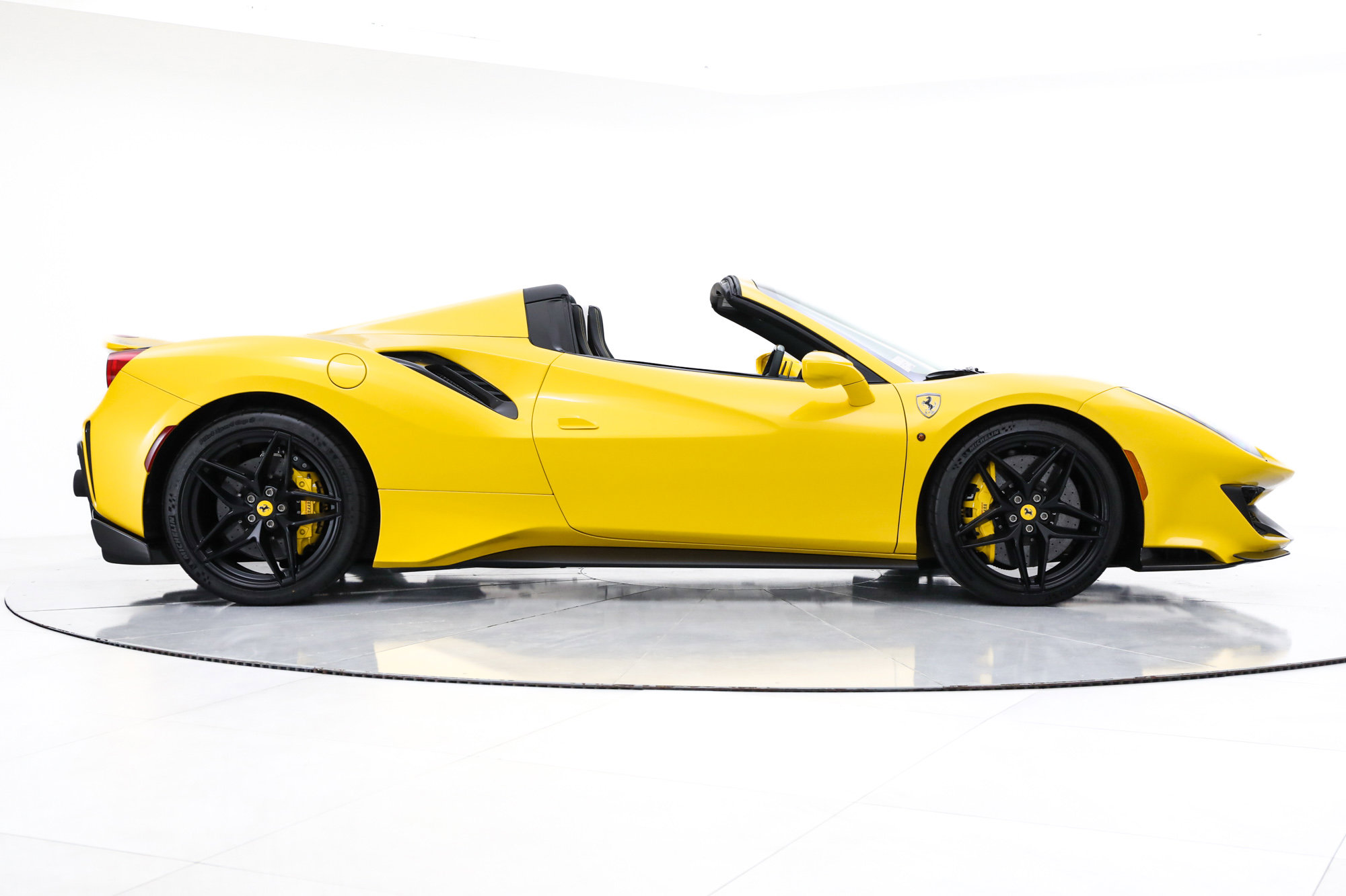 2020 Ferrari 488 Pista Spider, 15/18