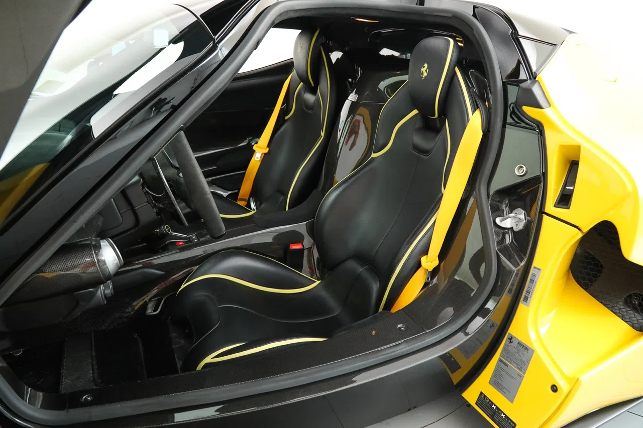 2014 `Ferrari LaFerrari interior, seats, Black