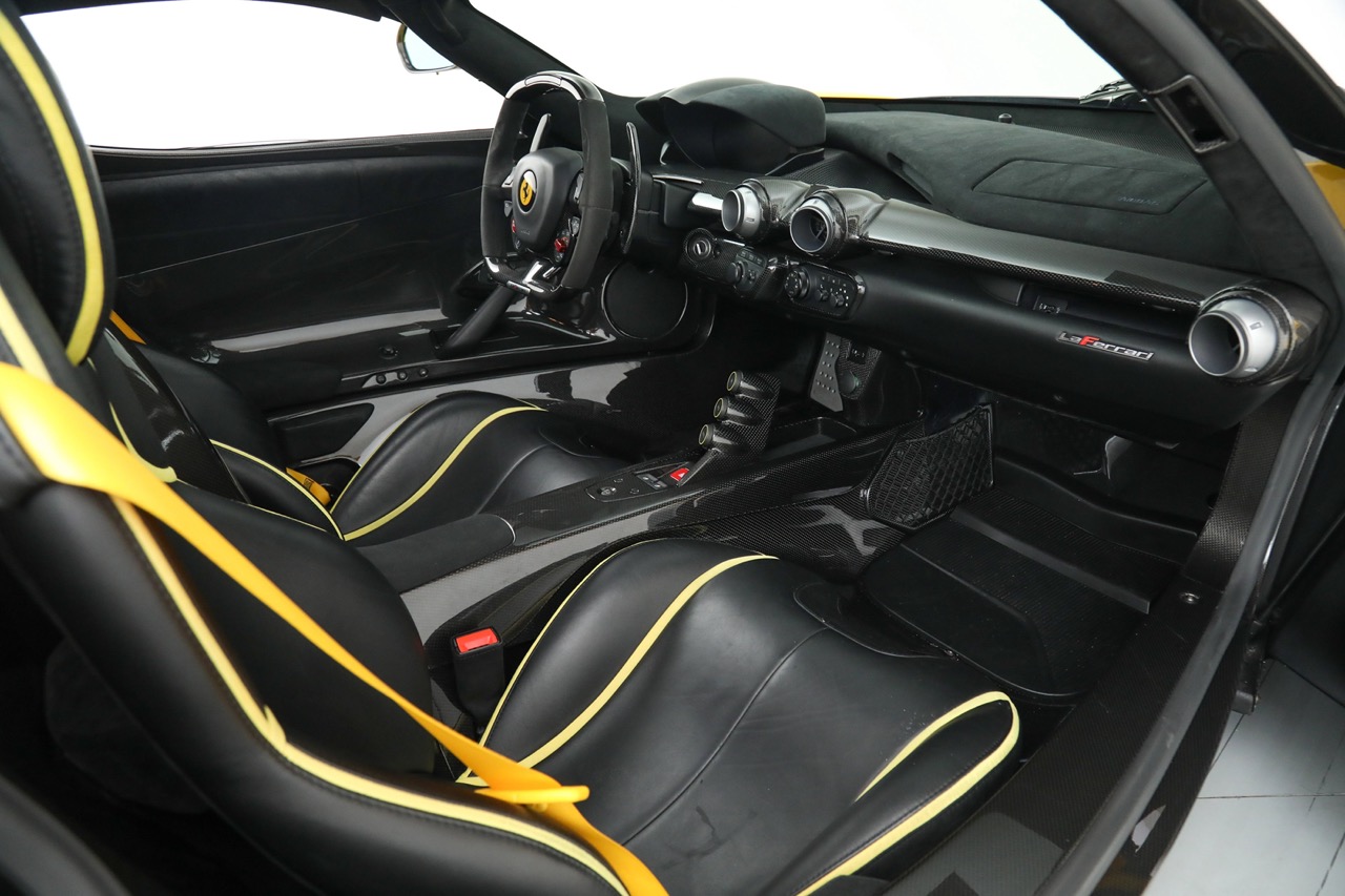 2014 `Ferrari LaFerrari, 6/20