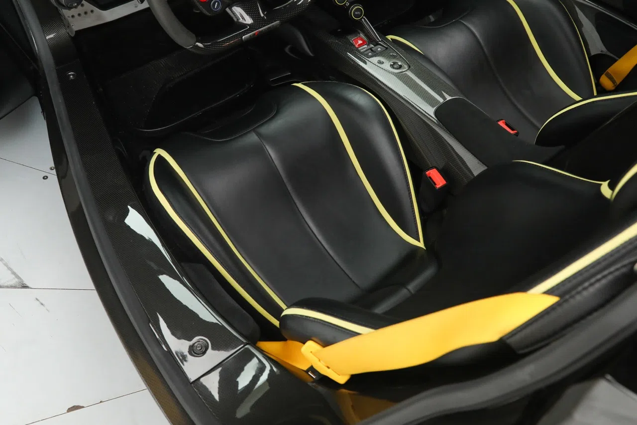 2014 `Ferrari LaFerrari interior, seats, Black
