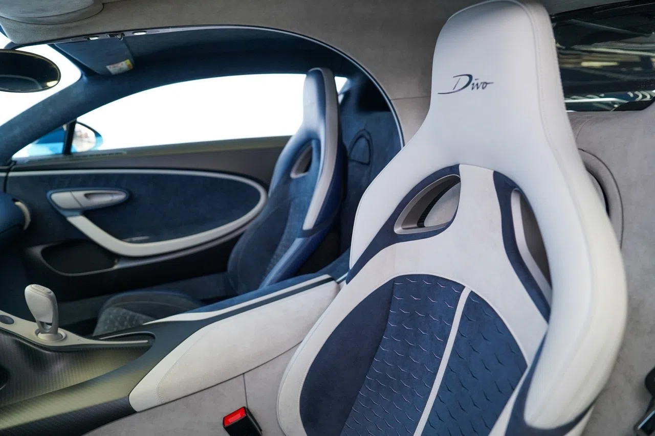 2021 Bugatti Divo interior, seats