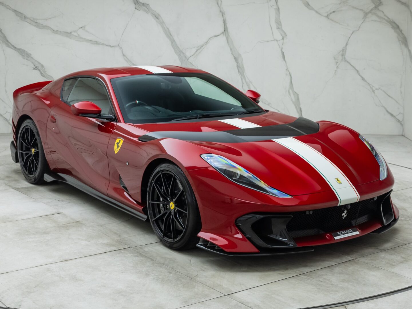 2022 Ferrari 812 Competizione, 8/17