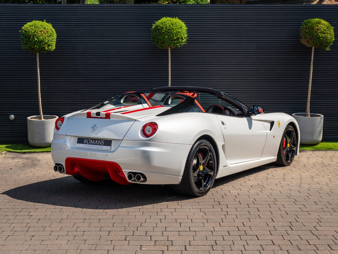 2013 Ferrari 599 SA Aperta, 2/20