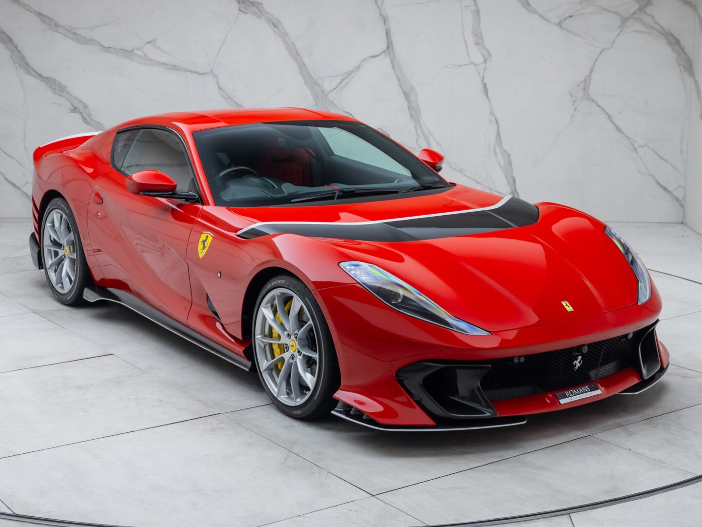 2023 Ferrari 812 Competizione, 10/16