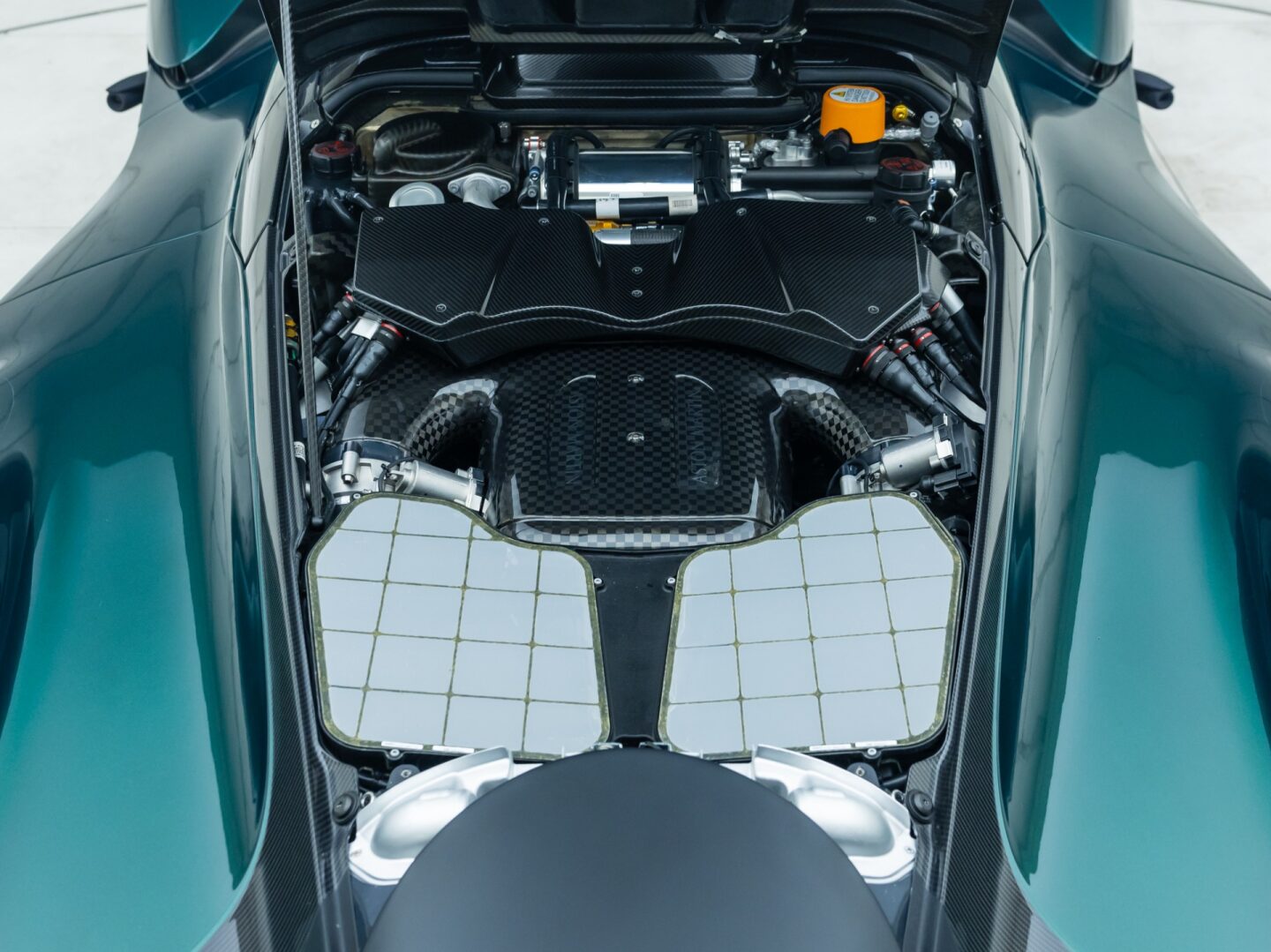 2023 Aston Martin Valkyrie, 39/41