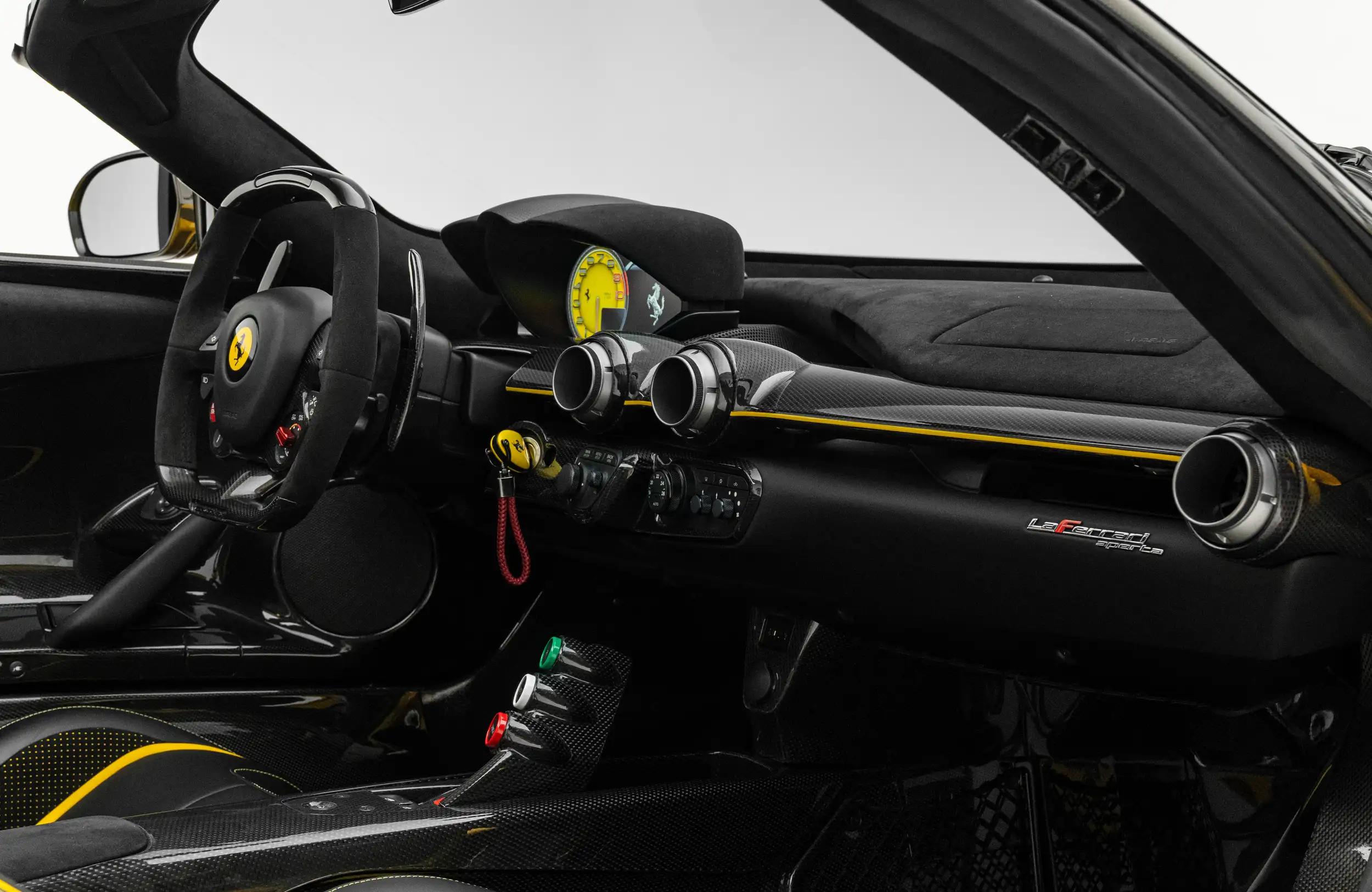 2017 Ferrari LaFerrari Aperta, 4/29