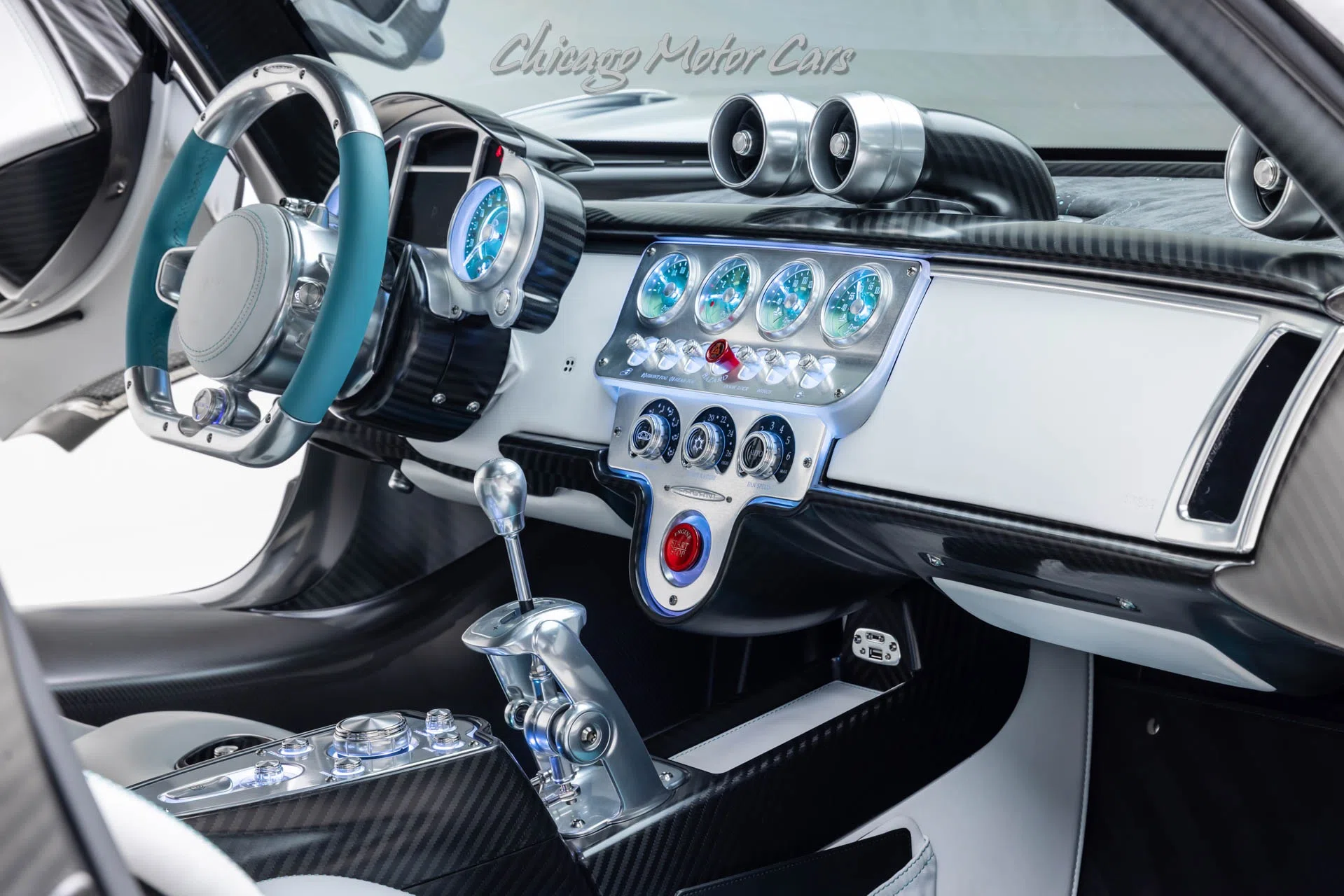 2024 Pagani Utopia interior, dashboard, White