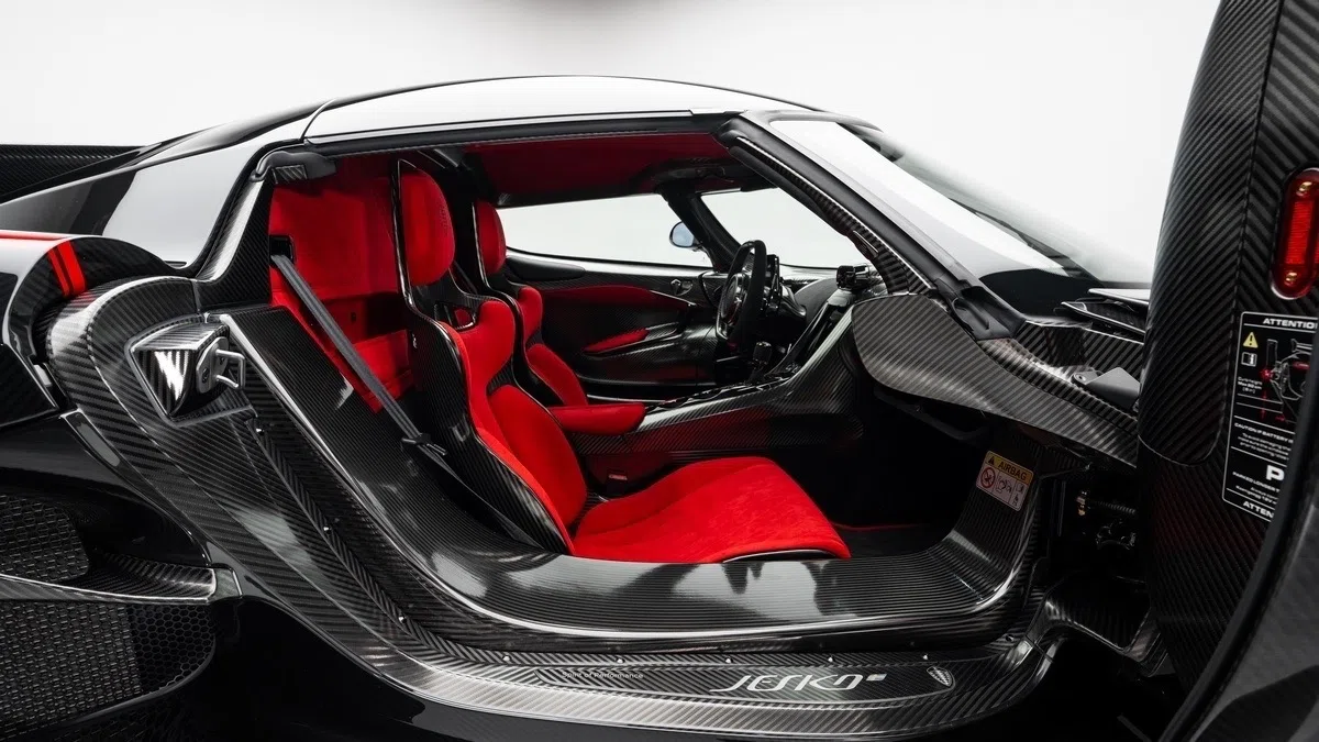 2024 Koenigsegg Jesko Attack interior, Lingonberry Alcantara