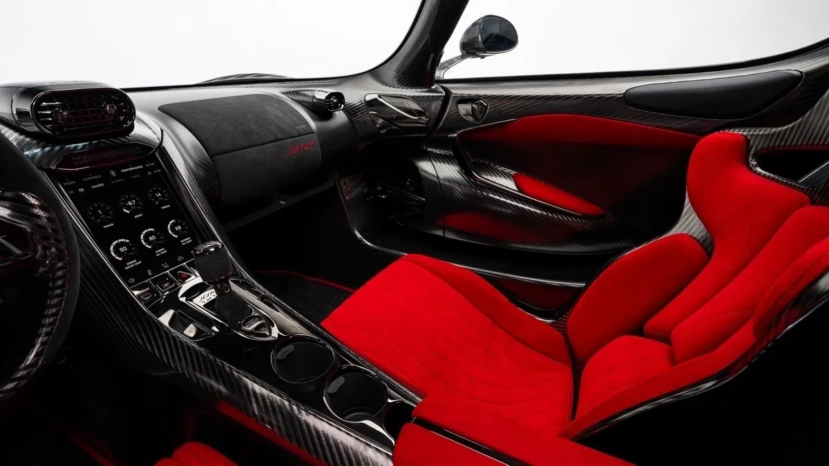 2024 Koenigsegg Jesko Attack interior, seats, Lingonberry Alcantara