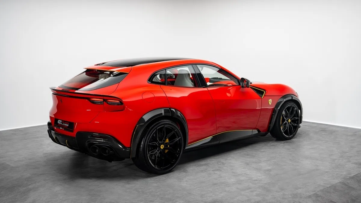 2025 Purosangue ESTESO for sale, exterior, Rosso Scuderia